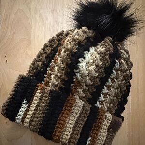 Chunky Knit Beanie with Faux Fur Pom